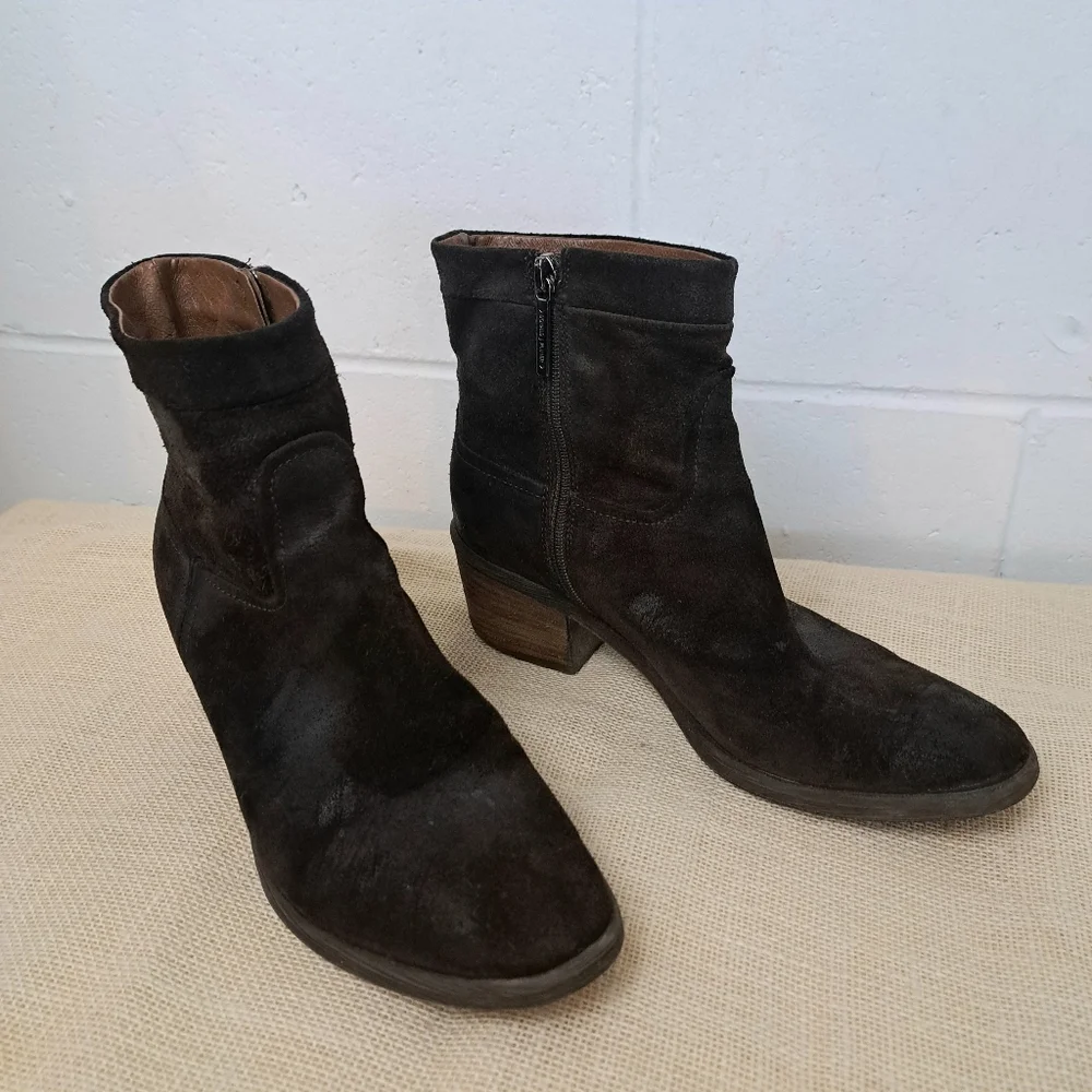 Donald J. Pliner Darua Western Couture Collection Brown Suede bootie 6.5